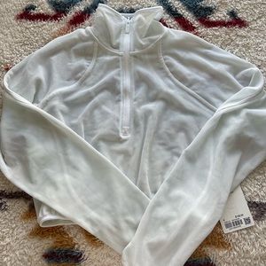 BNWT lululemon mesh half zip